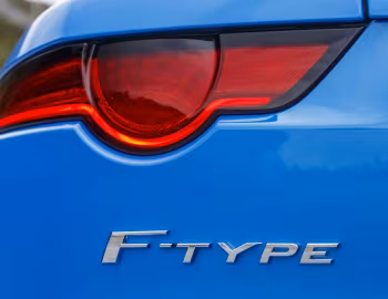 Jaguar F-Type R-Dynamic 2.0 Coupé [Worldwide] '2017–20