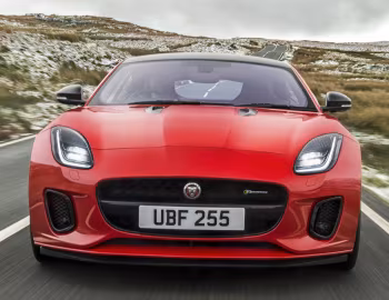 Jaguar F-Type R-Dynamic 2.0 Coupé Carbon Fibre Pack [UK-spec] '2017–20