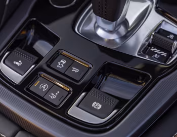 Interior Jaguar F-Type R Convertible [UK-spec] '2020–24