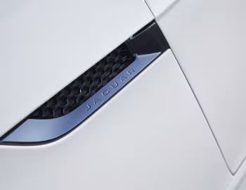 Jaguar F-Type R Convertible AWD [Worldwide] '2015–17