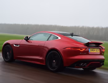 Jaguar F-Type R Coupé [UK-spec] '2014–17