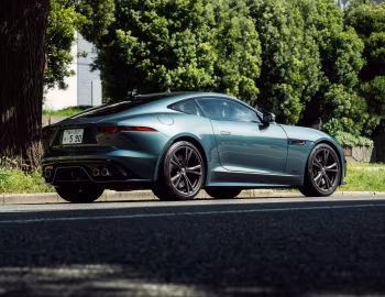 Jaguar F-Type R Coupé [Japan] '2020–24