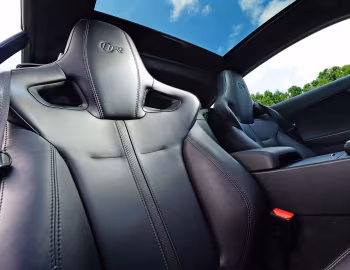 Interior Jaguar F-Type R Coupé AWD [UK-spec] '2015–17