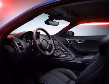 Interior Jaguar F-Type S Coupé AWD "British Design Edition" '2016–17