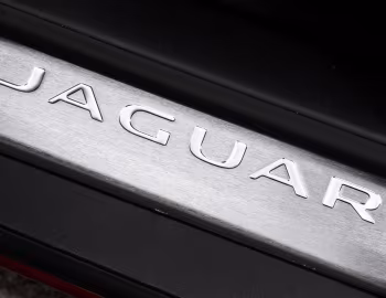 Interior 2016–17 Jaguar F-Type S Coupé MT [North America] '2015–17
