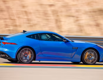 2017 Jaguar F-Type SVR Coupé [North America] '2016–17