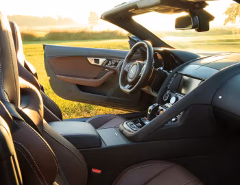 Interior 2014–17 Jaguar F-Type V8 S Convertible [North America] '2013–17