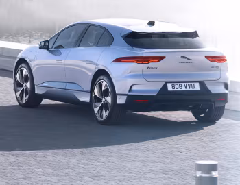 Jaguar I-Pace EV400 AWD HSE Black Pack [Worldwide] '2020–24