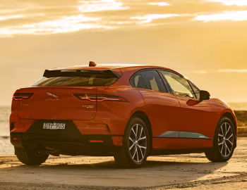 Jaguar I-Pace EV400 AWD HSE "First Edition" [Australia] '2018–19