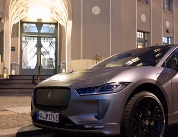 Jaguar I-Pace EV400 AWD R-Dynamic [Worldwide] '2023–24