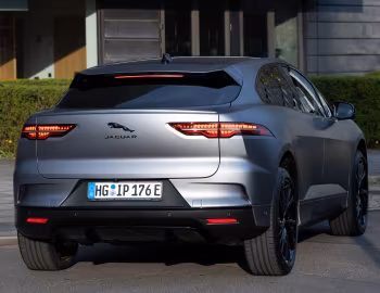 Jaguar I-Pace EV400 AWD R-Dynamic [Worldwide] '2023–24