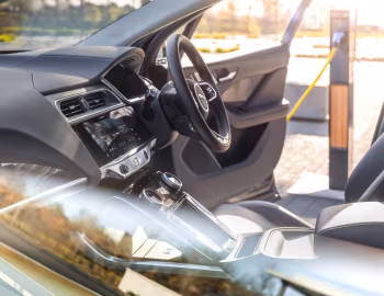 Interior Jaguar I-Pace EV400 AWD S Bright Pack [UK-spec] '2020–24