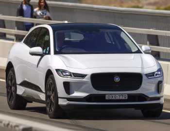 Jaguar I-Pace EV400 AWD SE Black Pack [Australia] '2018–24