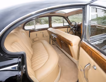 Interior 1960–61 Jaguar Mark IX [North America] '1959–61
