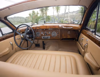Interior 1960–61 Jaguar Mark IX [North America] '1959–61