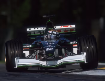 Jaguar R2 '2001