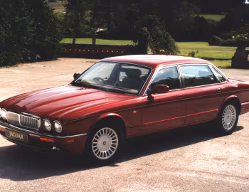 Jaguar Sovereign [UK-spec] (X300) '1994–97