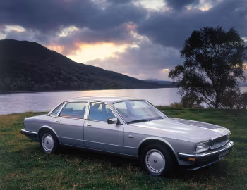 Jaguar Sovereign [UK-spec] (XJ40) '1986–94