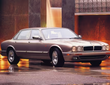 1995–97 Jaguar Sovereign [North America] (X300) '1994–97