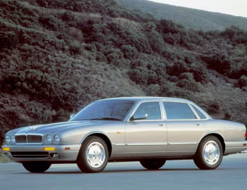 1995–97 Jaguar Sovereign [North America] (X300) '1994–97