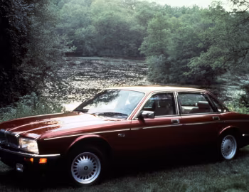 1987–94 Jaguar Sovereign [North America] (XJ40) '1986–94