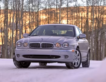 2002–07 Jaguar X-Type [North America] '2001–07