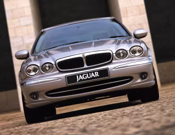 Jaguar X-Type [UK-spec] '2001–07