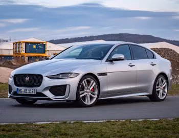 Jaguar XE P250 SE R-Dynamic [Worldwide] '2019–pr.