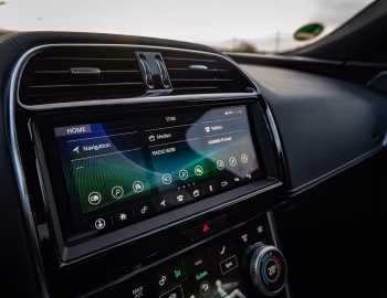 Interior Jaguar XE P250 SE R-Dynamic [Worldwide] '2019–pr.