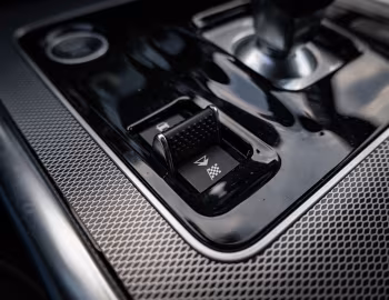 Interior Jaguar XE P250 SE R-Dynamic [Worldwide] '2019–pr.