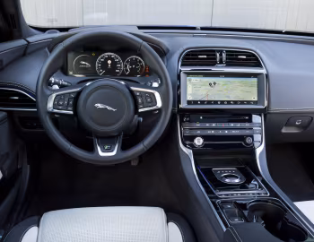 Panel frontal Jaguar XE 25t AWD R-Sport [Worldwide] '2016–19