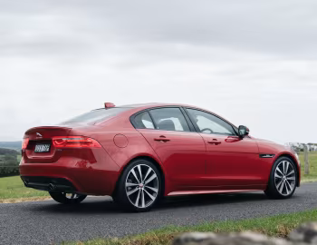 Jaguar XE 25t R-Sport [Australia] '2015–19