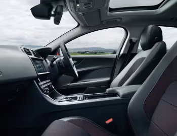 Interior Jaguar XE 25t R-Sport [Australia] '2015–19