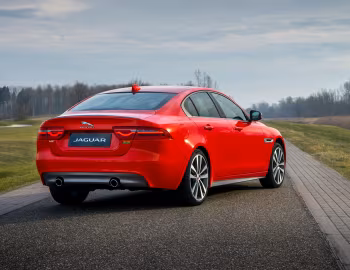 Jaguar XE 300 Sport [Worldwide] '2018–19