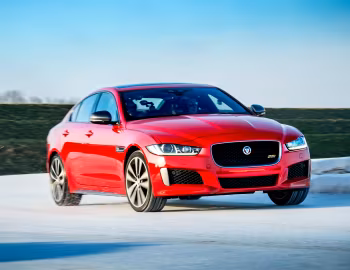 Jaguar XE 300 Sport [Worldwide] '2018–19