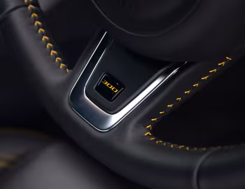 Interior Jaguar XE 300 Sport [UK-spec] '2018–19