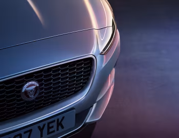 Jaguar XE D180 HSE [Worldwide] '2019–24