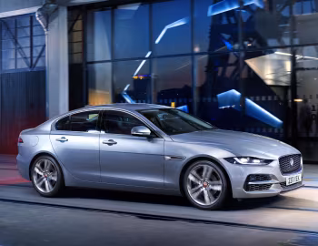 Jaguar XE D180 HSE [Worldwide] '2019–24
