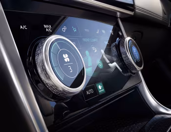 Interior Jaguar XE D180 HSE [Worldwide] '2019–24