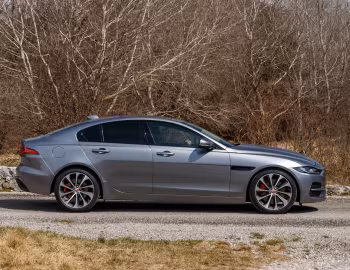 Jaguar XE D180 S [Worldwide] '2019–24