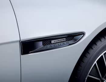 Jaguar XE "Landmark Edition" [Worldwide] '2018–19