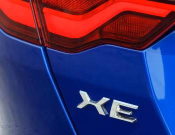 Jaguar XE P250 S R-Dynamic [Worldwide] '2019–24