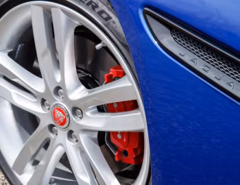 Jaguar XE P250 S R-Dynamic [Worldwide] '2019–24