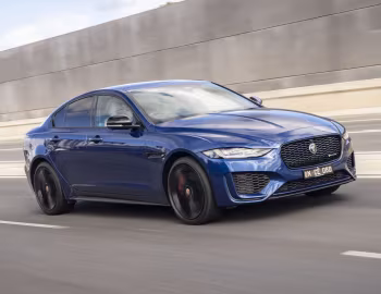 Jaguar XE P300 AWD R-Dynamic Black Pack [Australia] '2021–pr.