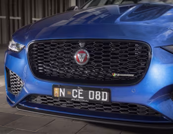 Jaguar XE P300 AWD R-Dynamic Black Pack [Australia] '2021–pr.