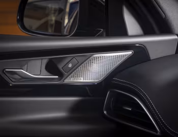 Interior Jaguar XE P300 AWD R-Dynamic Black Pack [Australia] '2021–pr.