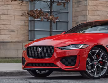 2020 Jaguar XE P300 R-Dynamic [North America] '2019–20