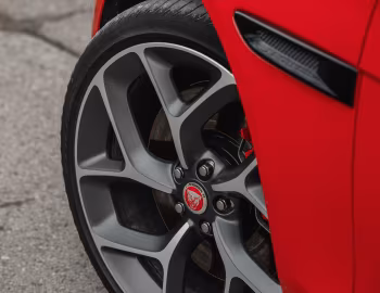 2020 Jaguar XE P300 R-Dynamic [North America] '2019–20