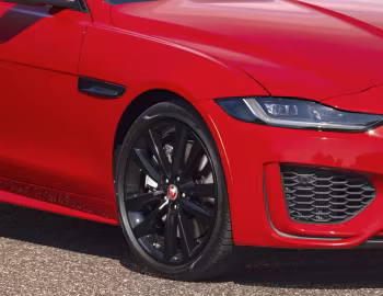 Jaguar XE P300 SE R-Dynamic [Australia] '2019–pr.