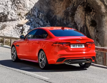 Jaguar XE P300 S R-Dynamic AWD [Worldwide] '2019–pr.